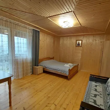 азалія Homestay Yaremche