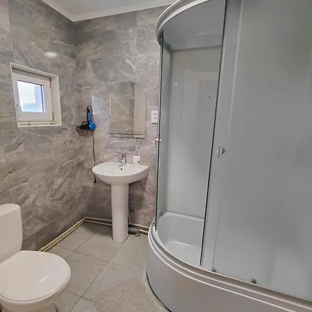 азалія Homestay Yaremche