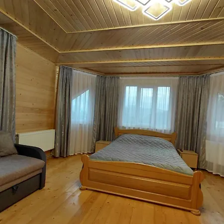 азалія Homestay Yaremche